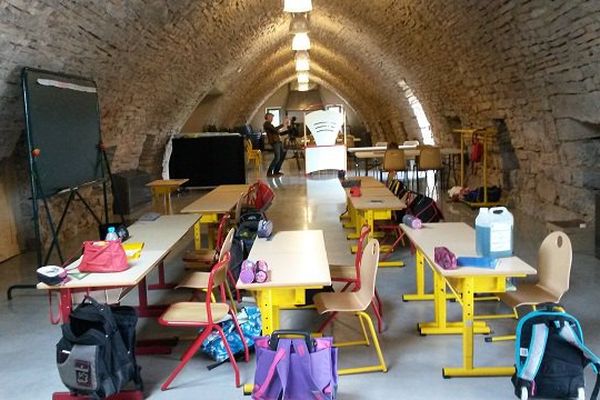 Les 17 enfants de l'école du Larzac seront accueillis dans cette ancienne bergerie jusqu'au grandes vacances.