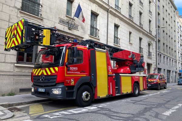 Les sapeurs-pompiers du Rhône se lancent dans un mouvement de grève illimité.