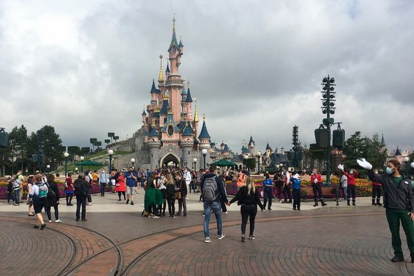 Disneyland Paris rouvrira ses portes le 17 juin.