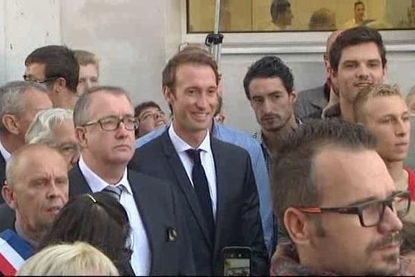 Fabien Gilot (et Flaurent Manaudou, au fond à droite), à Douchy-les-Mines, samedi 24 septembre.