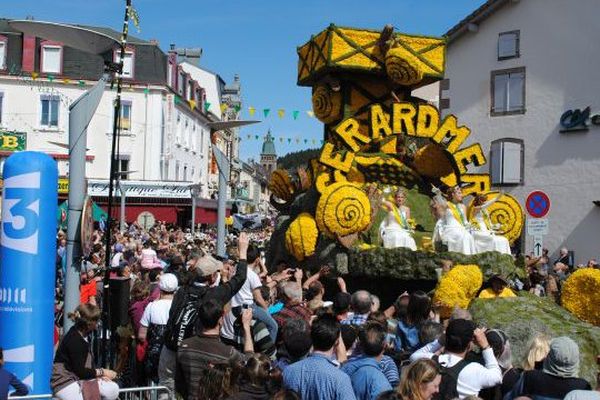 La Fête des jonquilles et sa reine en 2013.