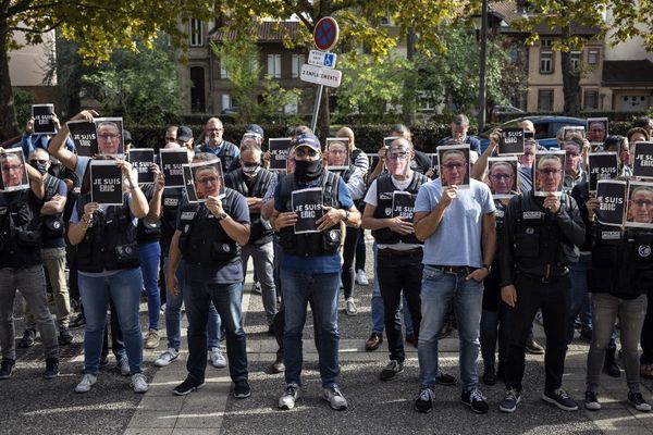 Des officiers de la PJ à Marseille, le vendredi 7 octobre