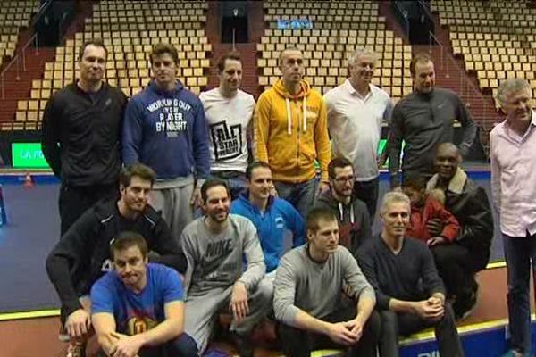 D'anciennes stars de la perche se sont affrontés à la Maison des sports de Clermont-Ferrand.