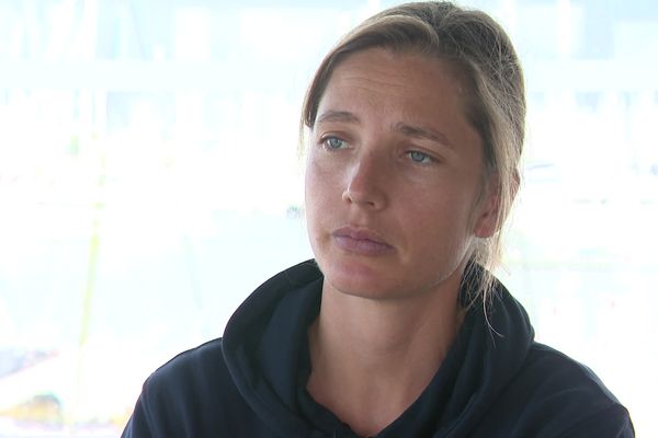 Retraitée sportive depuis l'an dernier, la skippeuse rochelaise Mathilde de Kerangat témoigne des viols qu'elle a subi durant son enfance.