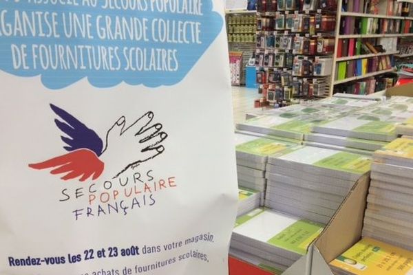 La première collecte du Secours Populaire de fournitures scolaires