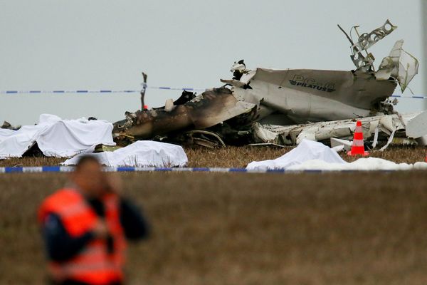 Un avion de tourisme s'écrase à Marchovelette, dix morts. 