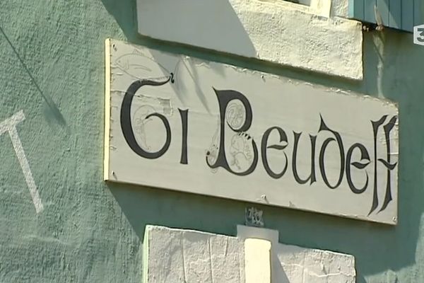 Le Ti Beudeff est un bar de légende qui existe maintenant depuis 40 ans. 