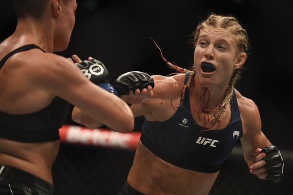 La niçoise de 34 ans, Manon Fiorot a battu l'américaine Erin Blanchfield à Atlantic City ce samedi 30 mars. Une victoire qui la rapproche un peu plus d'une ceinture mondiale dans les -57 kg de l'UFC.