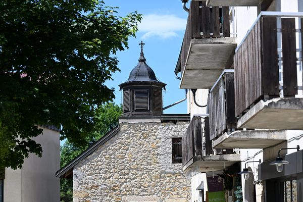 La station des Rousses affiche en effet l'une des plus fortes concentrations de logements secondaires de Franche-Comté avec 46,7% (chiffres 2019 de l'Observatoire des Territoires).