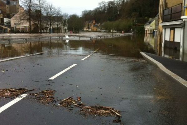 L'eau se retire du quai Brizeux, 04/01/14 à 10h30.