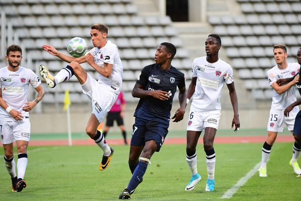 Le Clermont Foot 63 a battu le Paris FC : 2-0 en Coupe de la Ligue. 