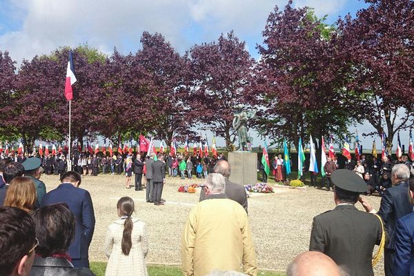 Noyers-Saint-Martin (60) : hommage aux victimes soviètiques