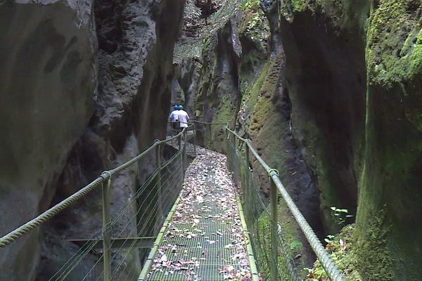 Arles-sur-Tech (Pyrénées-Orientales) - les Gorges de la Fou sont fermées depuis 5 ans - juillet 2023.