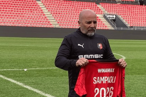 Jorge Sampaoli lors de sa présentation au Stade Rennais le 12 novembre 2024.