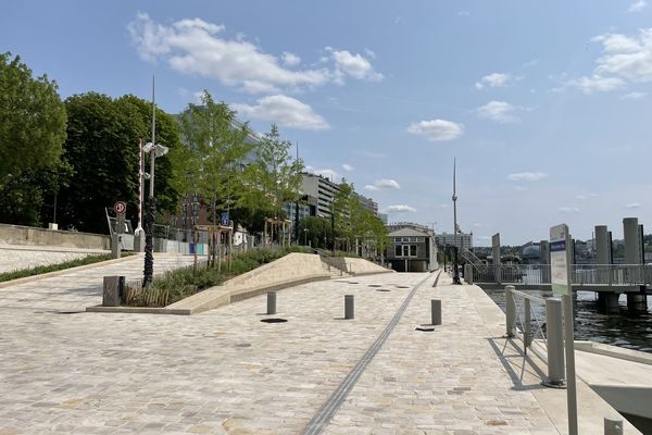 Le port de Boulogne-Legrand coté escale