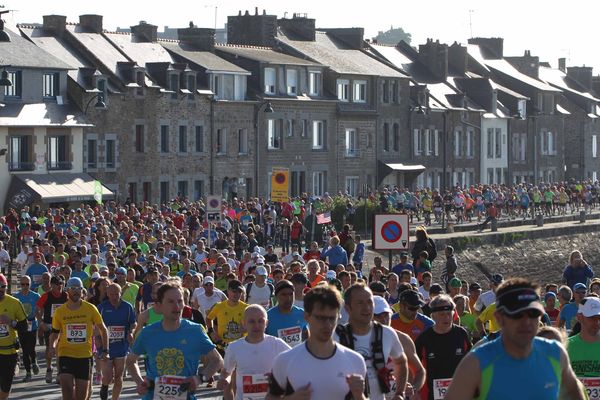 Départ du Marathon du Mont Saint Michel 2014 