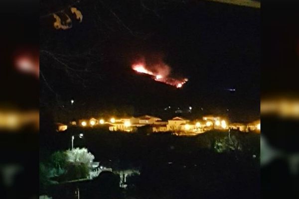 A valle-di-rostino, l'incendie a parcouru 3 ha de végétation lundi.