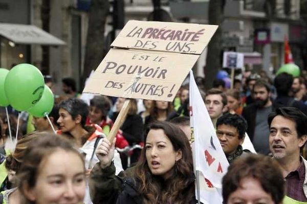 Plusieurs milliers de scientifiques avaient manifesté le 17 octobre à Paris