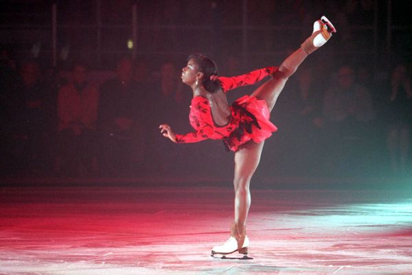 Surya Bonaly a marqué l'histoire du sport français, avec ses performances exceptionnelles en patinage artistique.