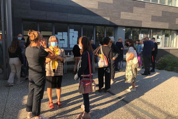 Les professeurs du collège Jules Flandrin de Corenc (Isère) ont fait leur rentrée mercredi 1er septembre.