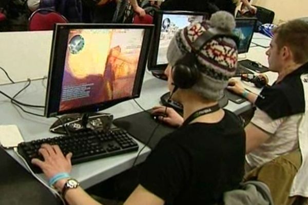 Un joueur lors d'un tournoi samedi matin au Palais des Congrès du Futuroscope