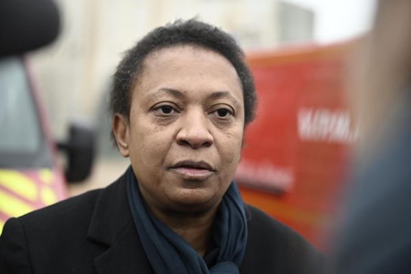 La maire de Vaulx-en-Velin, Hélène Geoffroy, le 16 décembre à Vaulx-en-Velin après l'incendie dramatique qui a provoqué la mort de 10 personnes.