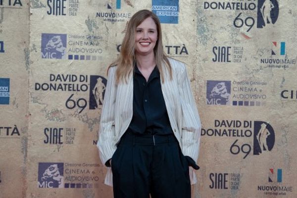 Justine Triet, à Rome ce 3 mai, complète la longue liste des distinctions reçues pour son film "Anatomie d'une chute", couronné de la Palme d'Or en mai 2023 à Cannes.