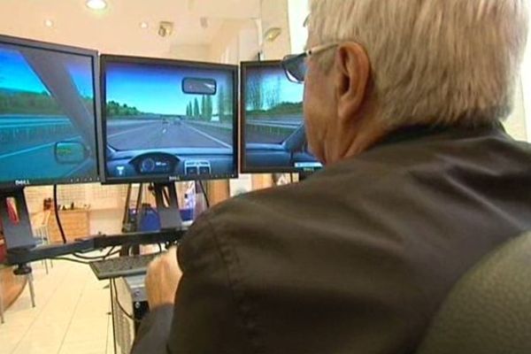 Un simulateur de conduite pour tester sa vue et ses reflexes