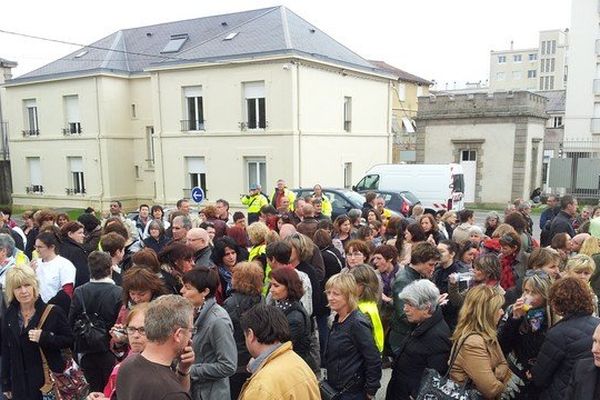 Rassemblement devant le Conseil Général de la Haute-Vienne