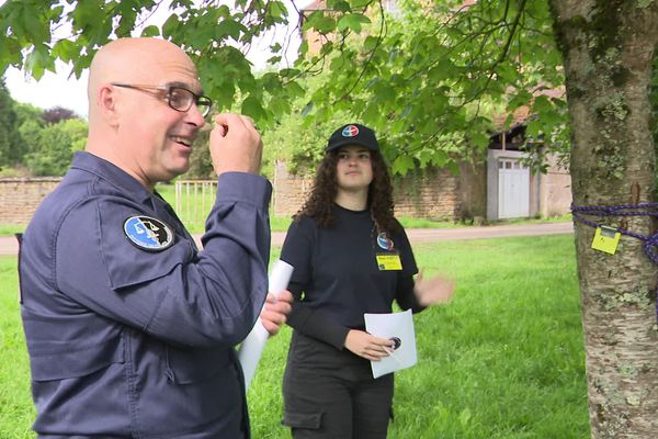 Les élèves du collège de Faverney (Haute-Saone) font un escape-game avec les gendarmes de Vésoul.