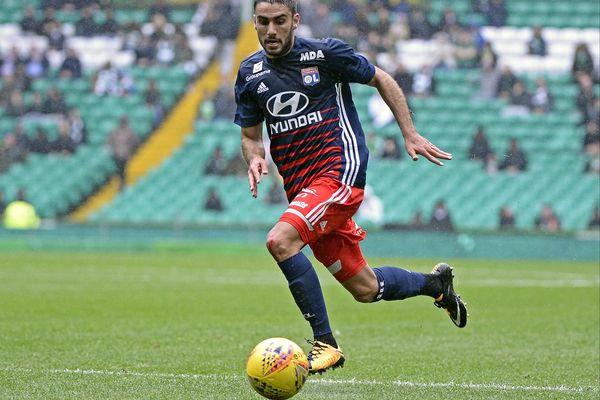 Le milieu lyonnais Romain Del Castillo, 21 ans, est prêté à Nîmes (L2) pour une saison.