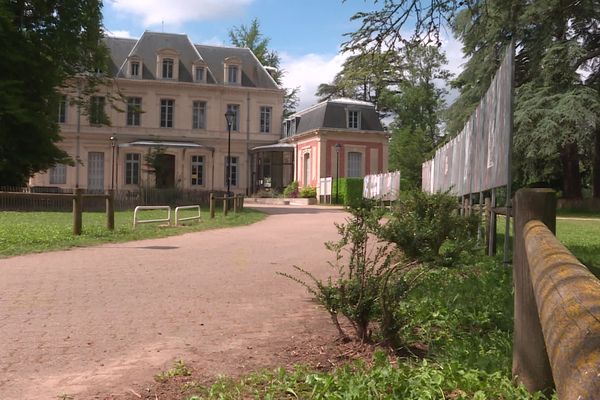 Sathonay-Village, commune de près de 2500 habitants de la métropole de Lyon