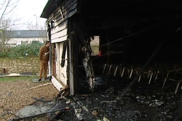 L'église évangélique de St Gervais (Loir-et-Cher) a été ravagée par un incendie dans la nuit du 17 décembre 2014.