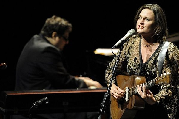 La chanteuse franco-américaine Madeleine Peyroux invitée à Jazz sous les Pommiers 