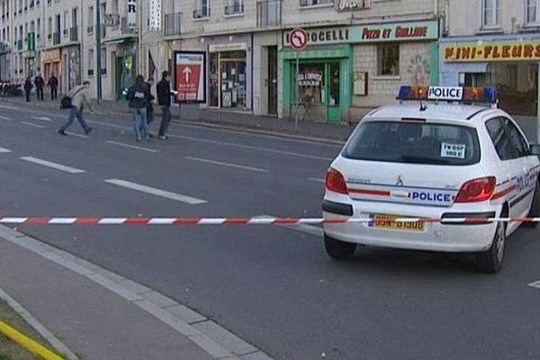 Le lieu de la fusillade, près de la gare de Caen en 2010