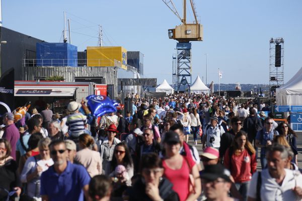 Brest, la capitale des amoureux de la mer et des marins, s’apprête à accueillir des milliers de spectateurs à l'occasion des fêtes maritimes.