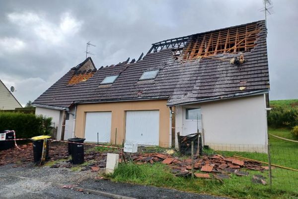 Les deux maisons mitoyennes ont été touchées par les flammes