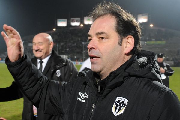 Stéphane Moulin, entraîneur d'Angers SCO, l'homme qui a propulsé le club en Ligue 1.