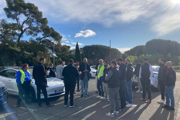 La mobilisation est menée par la Fédération Montpelliéraine des Chauffeurs de VTC.