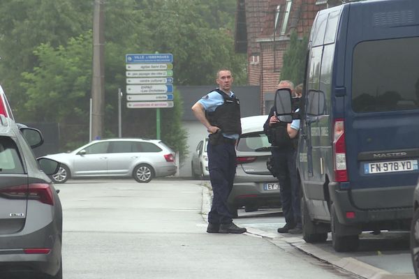 Le gandarme qui a mortellement blessé un homme de 66 ans à Isbergues est sorti de sa garde à vue lundi 31 juillet dans la soirée.