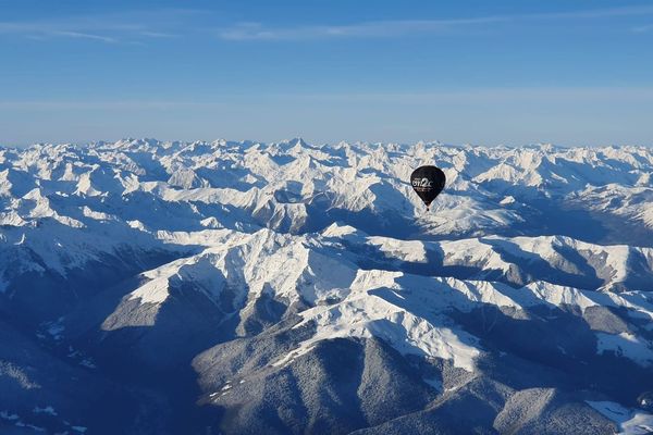 Traversée des Pyrénées en Montgolfière