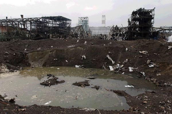 After the explosion of hangar 221, a crater several meters deep.