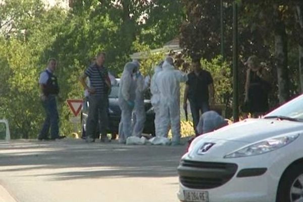 Les forces de police sur place après le drame dans le quartier de la Grande Garenne à Angoulême