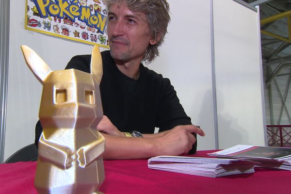 Julien Bardakoff a donné les prénoms Français aux 251 Pokémons qui ont été créés depuis la sortie du premier jeu, en 1996.