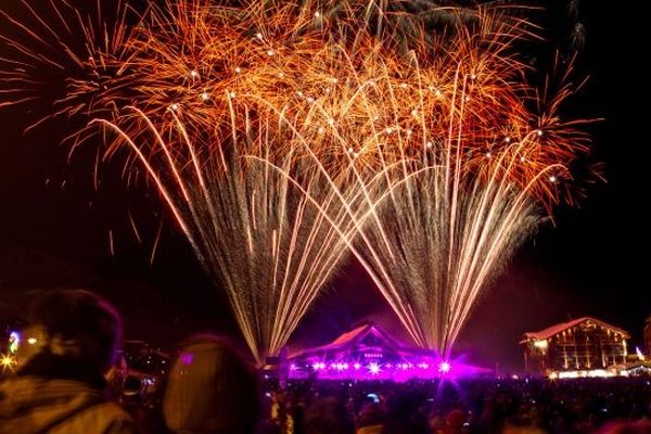 Feu d'artifice sur le 'snow floor' de Tignes