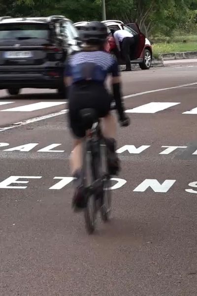 Les marquages de la discorde sur les anneaux de vitesse de Longchamp.