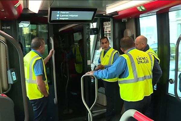 Les conducteurs de tramway formés sur la ligne 2 du tramway