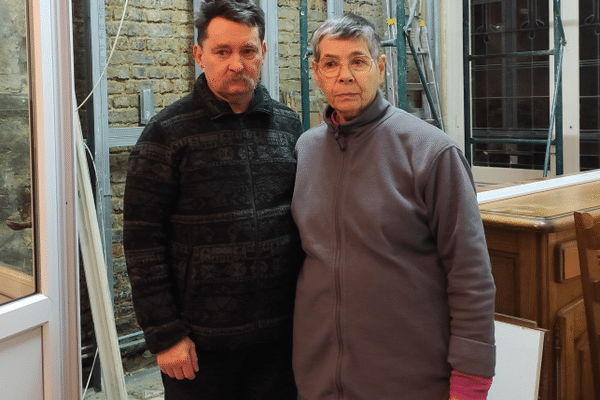 Avec le temps, l’eau s’est infiltrée chez Danièle et André Hoyez.Ils vivent un calvaire.