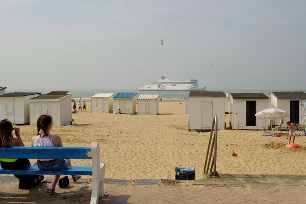 (Illustration - la plage de Calais)