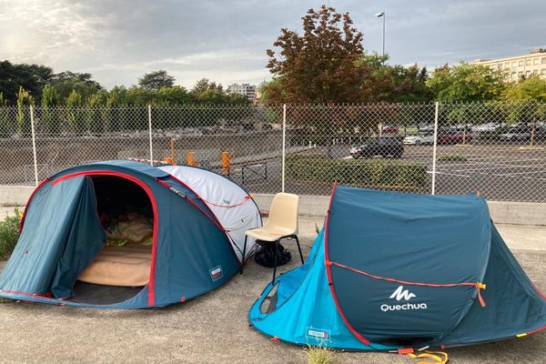 A Clermont-Ferrand, le campement a été établi par le Secours Populaire depuis début septembre.